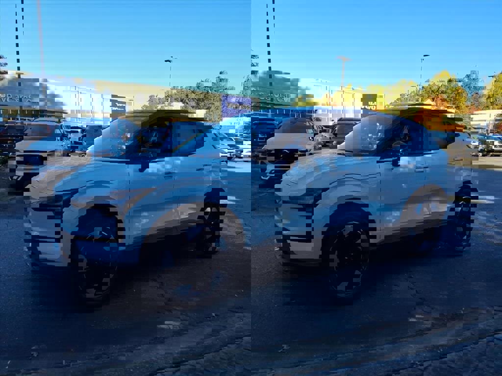 New 2025 Volvo EX30 Plus w/ Protection Package Premier image 8