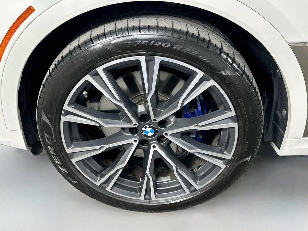 Used 2020 BMW X7 M50i w/ Dynamic Handling Package AWD/4WD image 33