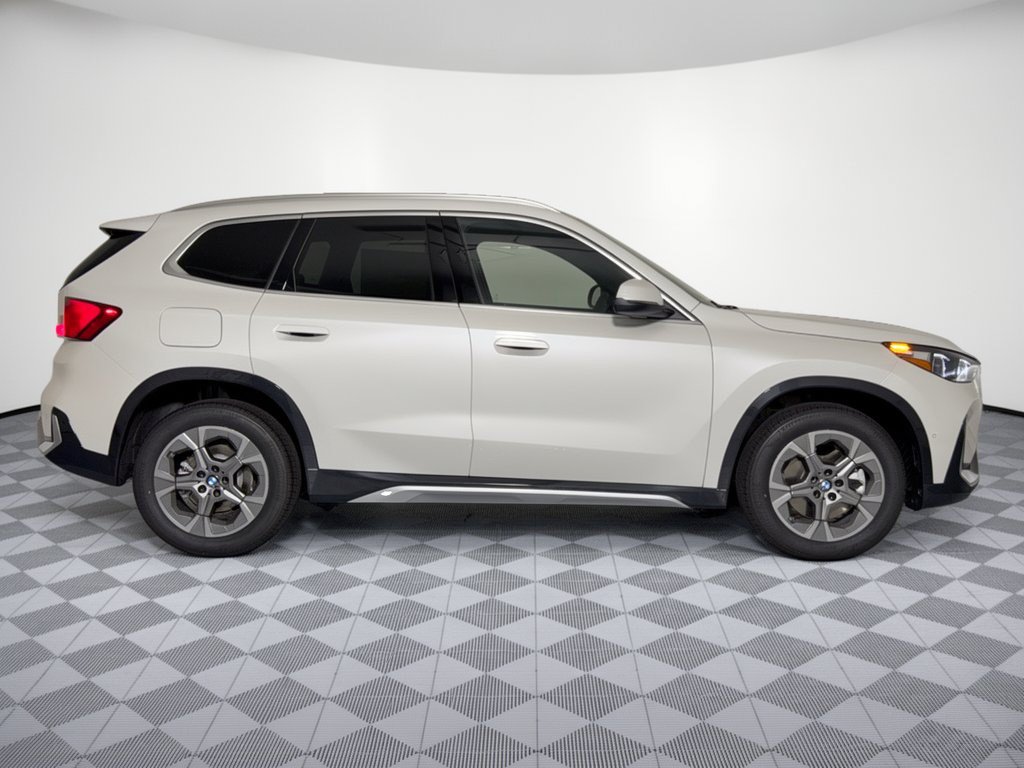 New 2027 BMW X1 xDrive28i AWD/4WD image 8