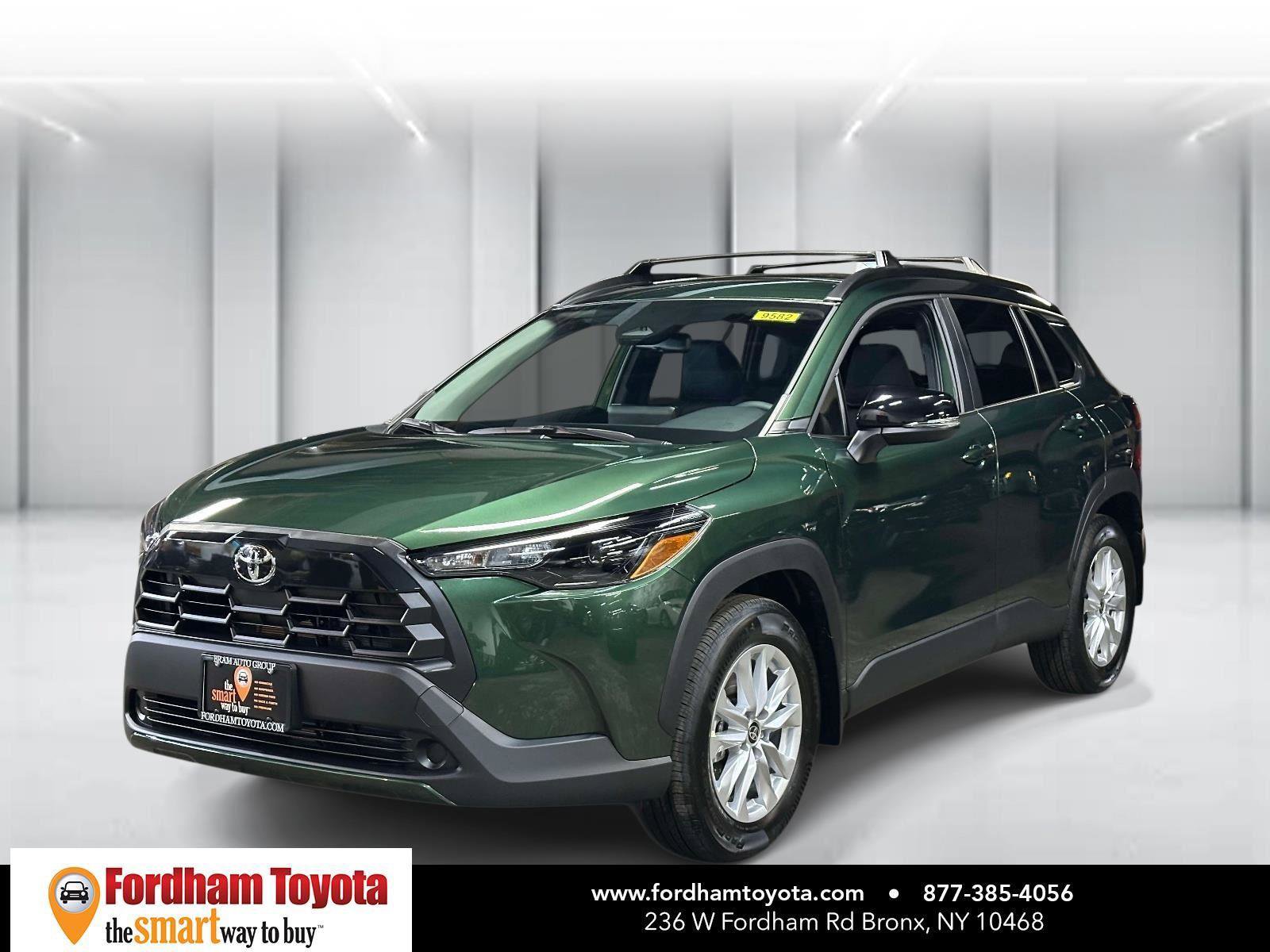 Certified 2026 Toyota Corolla Cross LE AWD/4WD image 8