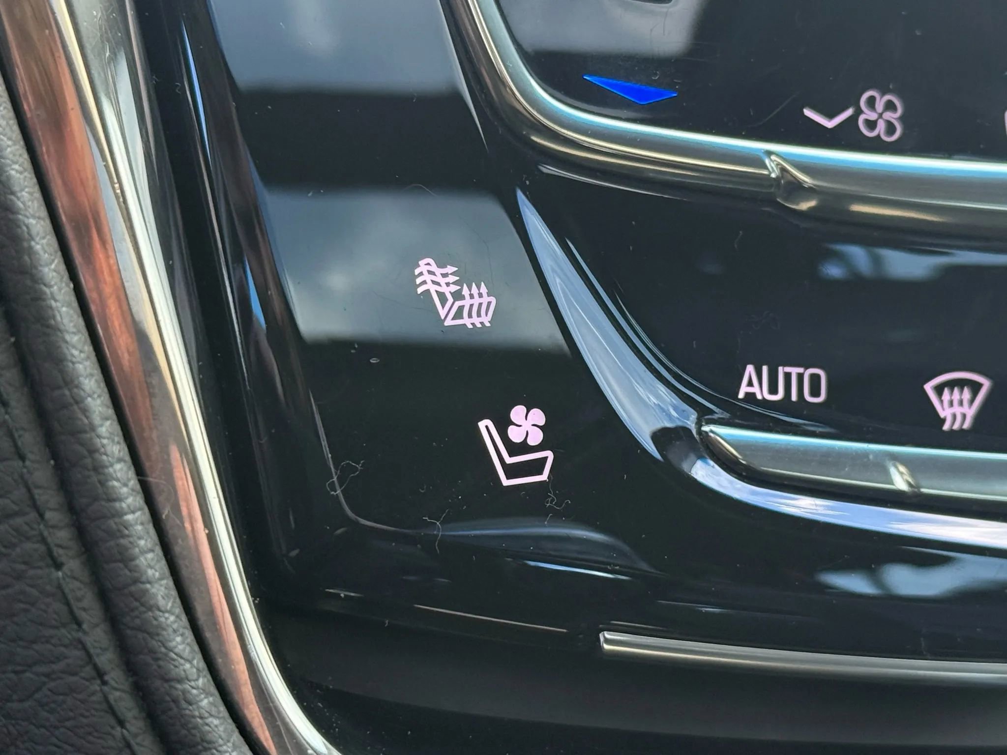 Used 2014 Cadillac CTS Luxury image 19