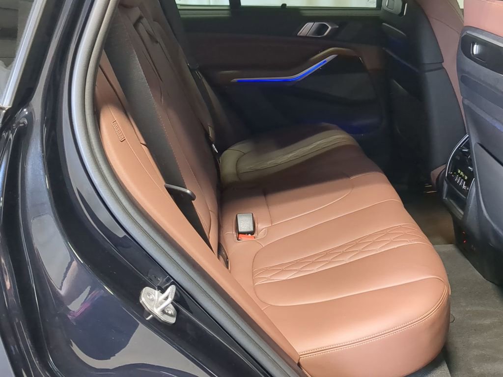 Used 2024 BMW X5 M60i AWD/4WD image 24