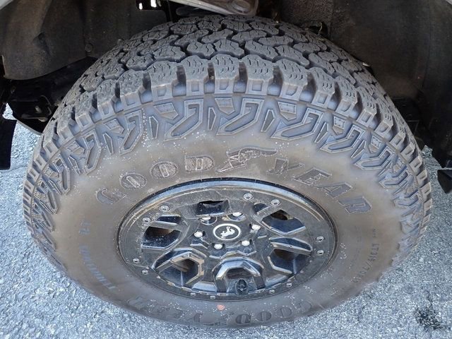 Used 2025 Ford Bronco Badlands image 9