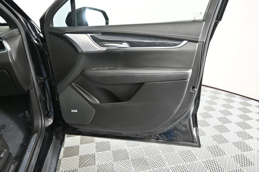 Used 2024 Cadillac XT5 Premium Luxury AWD/4WD image 12
