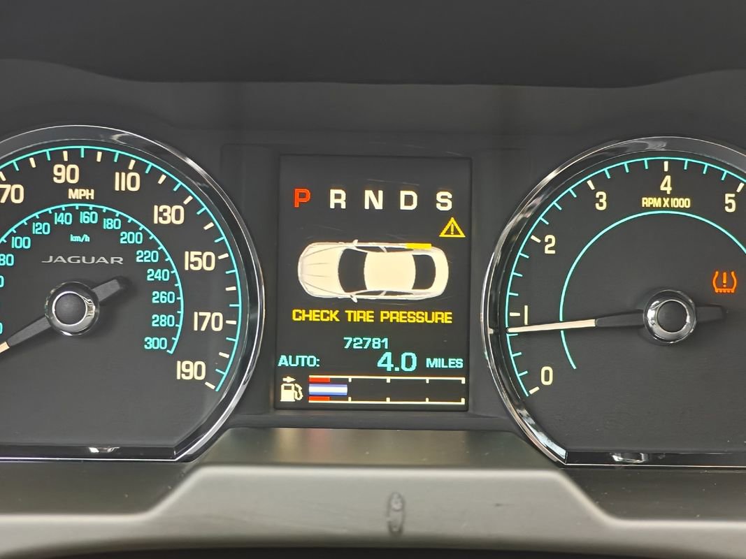 Used 2015 Jaguar XF Portfolio image 21