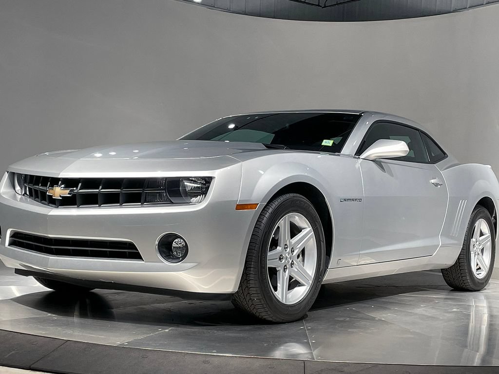 Used 2010 Chevrolet Camaro LT RWD image 19