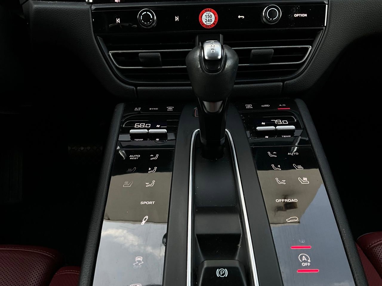 Used 2022 Porsche Macan S image 27