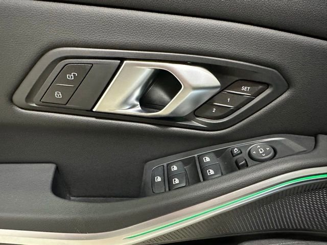 Used 2025 BMW 330i xDrive Sedan w/ Premium Package image 30