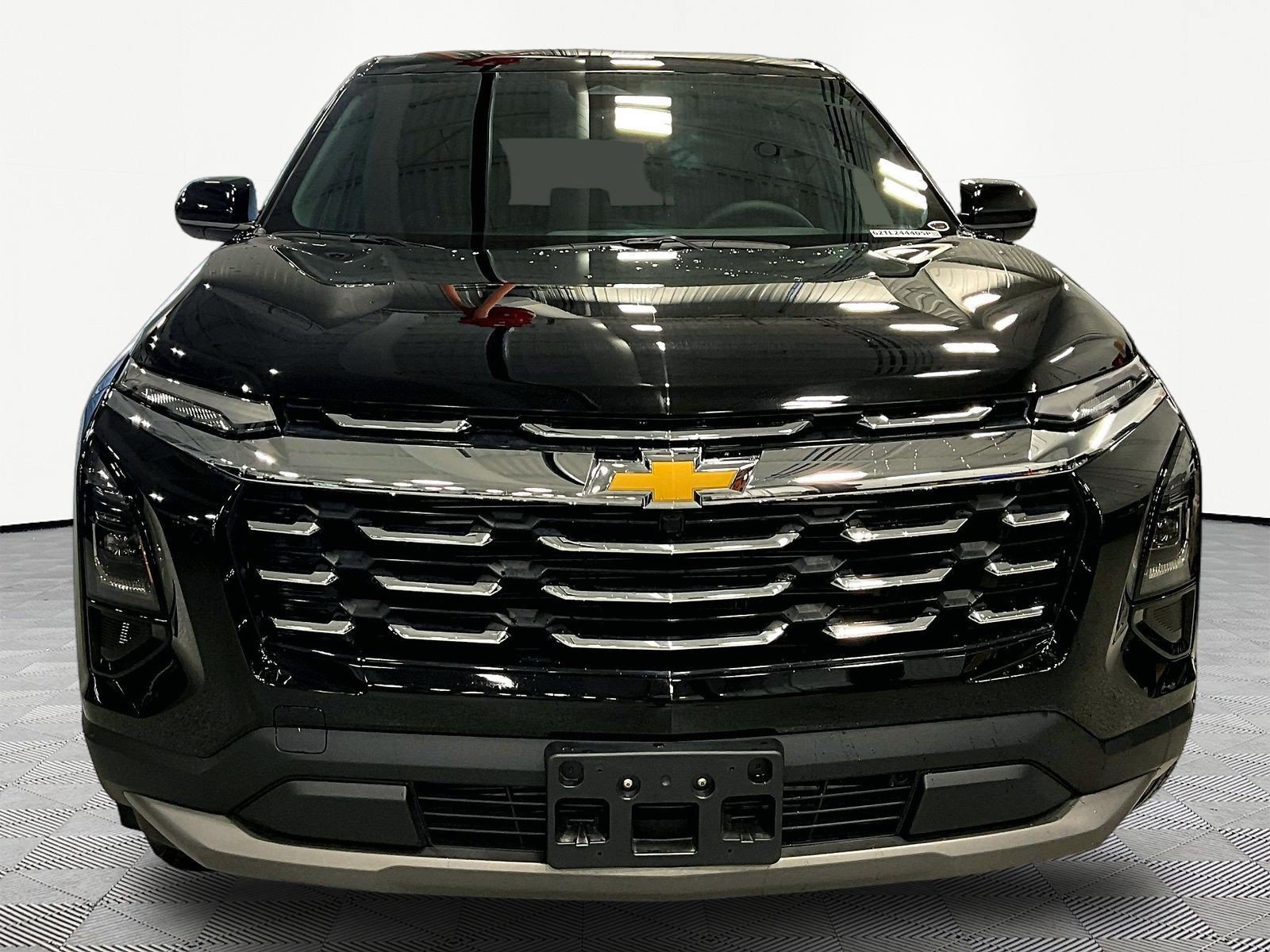 Used 2026 Chevrolet Equinox LT AWD/4WD image 2