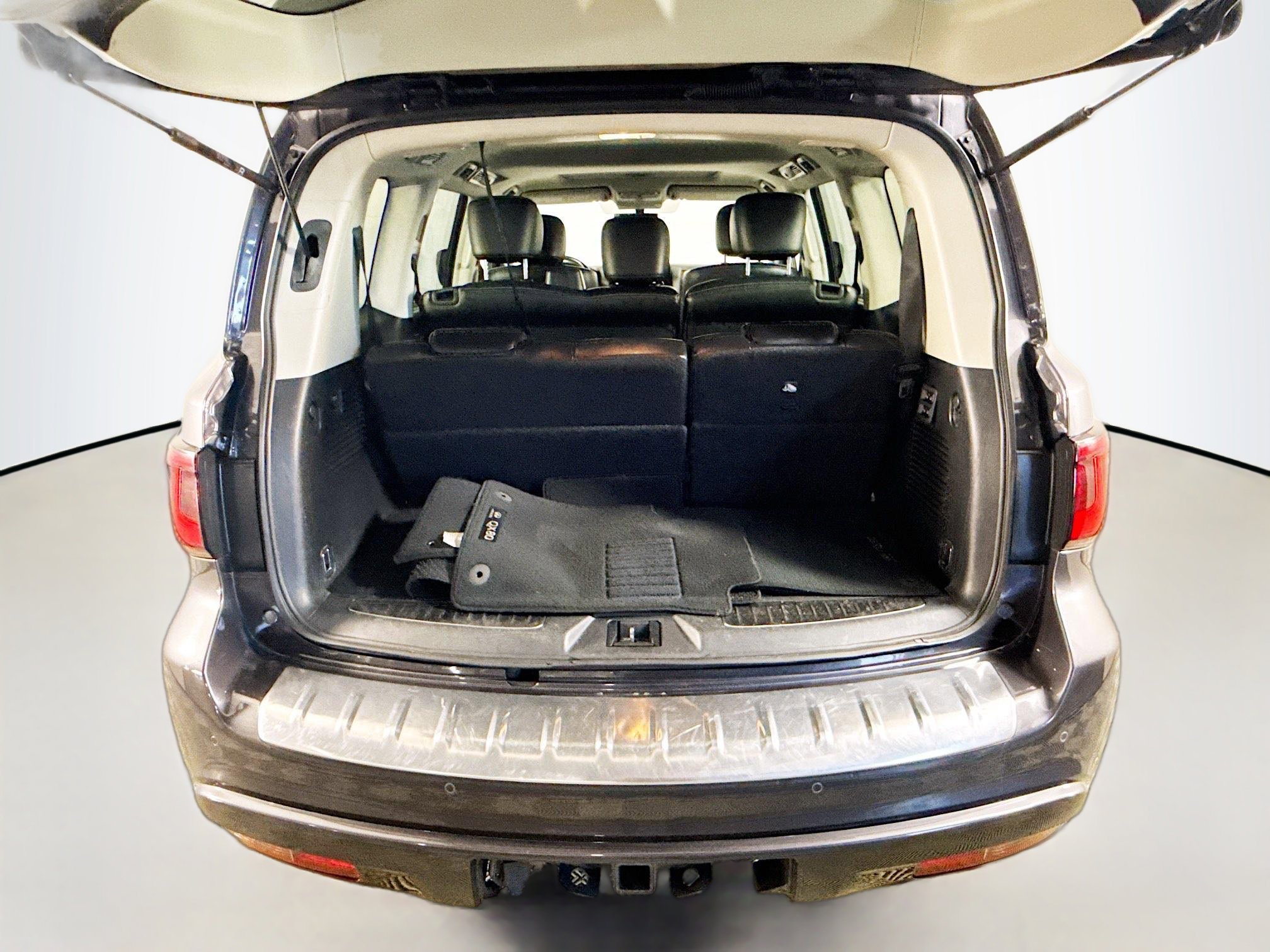 Used 2024 INFINITI QX80 Luxe image 35
