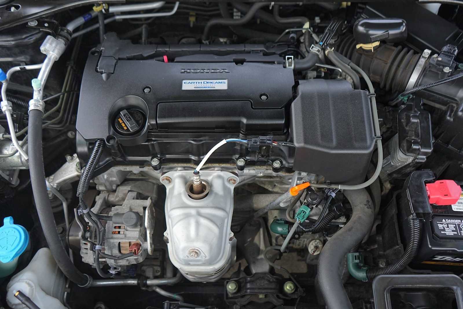 Used 2017 Honda Accord EX-L image 9