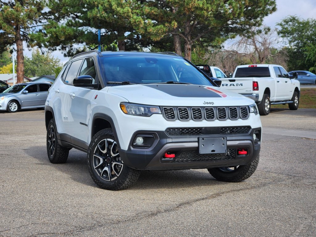 Used 2025 Jeep Compass Trailhawk