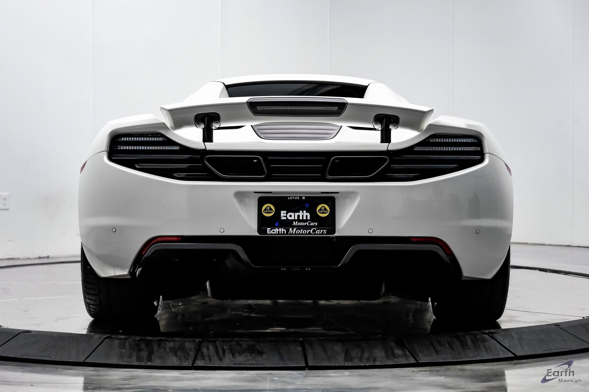 Used 2013 McLaren MP4-12C Spider image 15