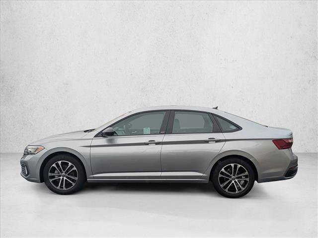 Certified 2024 Volkswagen Jetta Sport image 9