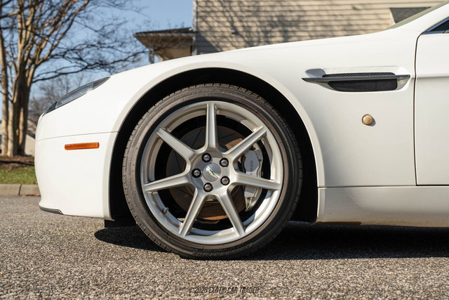 Used 2008 Aston Martin V8 Vantage Roadster 6-Speed image 4