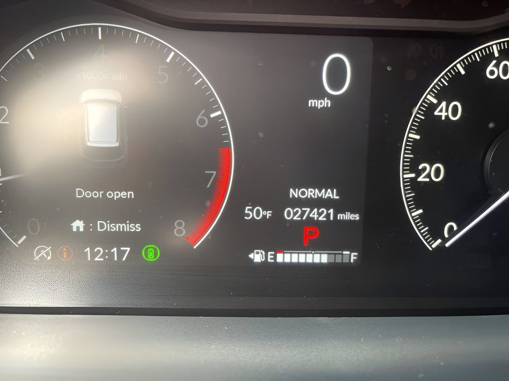 Used 2025 Honda Pilot Sport image 26