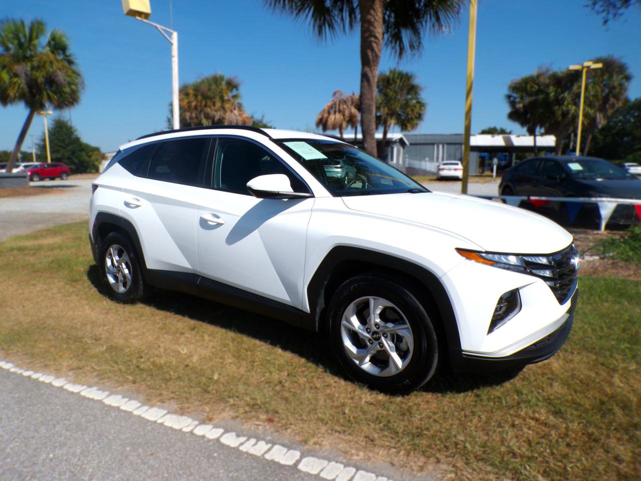 Used 2024 Hyundai Tucson SEL FWD image 2