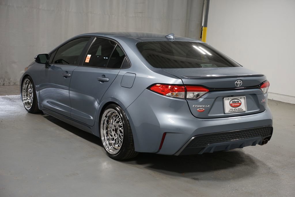 Used 2022 Toyota Corolla SE w/ SE Premium Package image 6