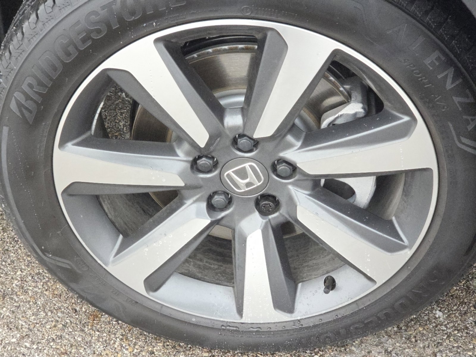 Used 2025 Honda Pilot Elite image 12