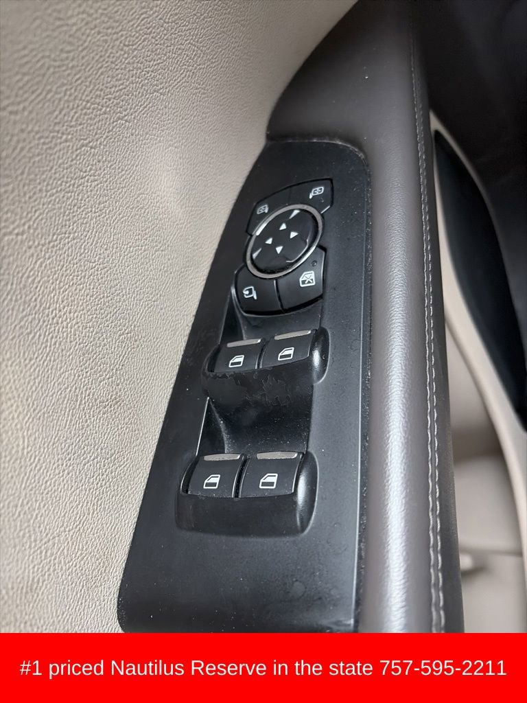 Used 2020 Lincoln Nautilus Reserve AWD/4WD image 13