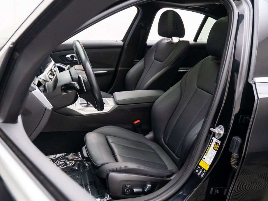 Used 2020 BMW 330i xDrive Sedan w/ Convenience Package image 17