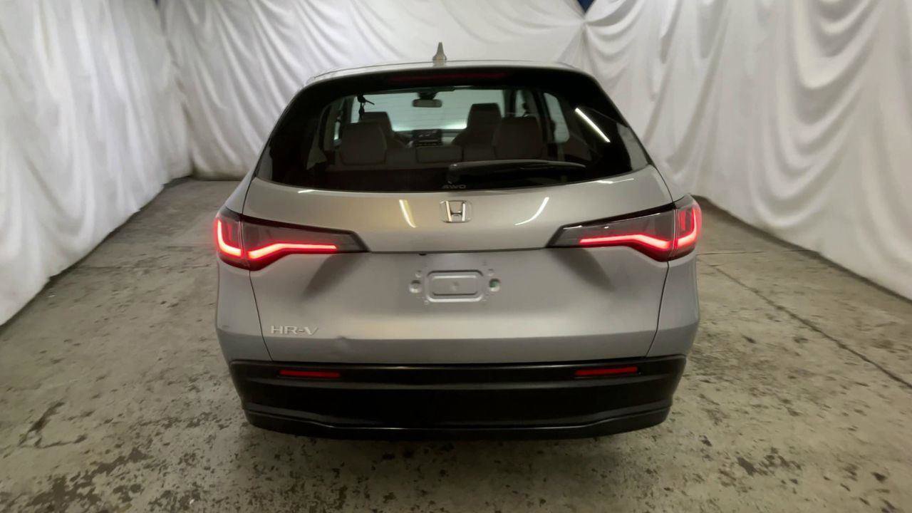 Certified 2023 Honda HR-V LX image 7