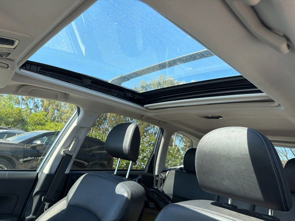 Used 2015 Subaru Forester 2.0XT Premium image 11