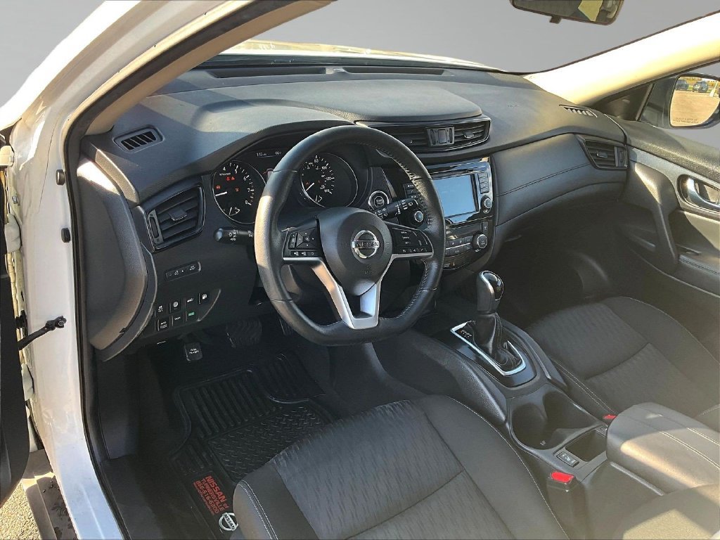 Used 2020 Nissan Rogue SV AWD/4WD image 19