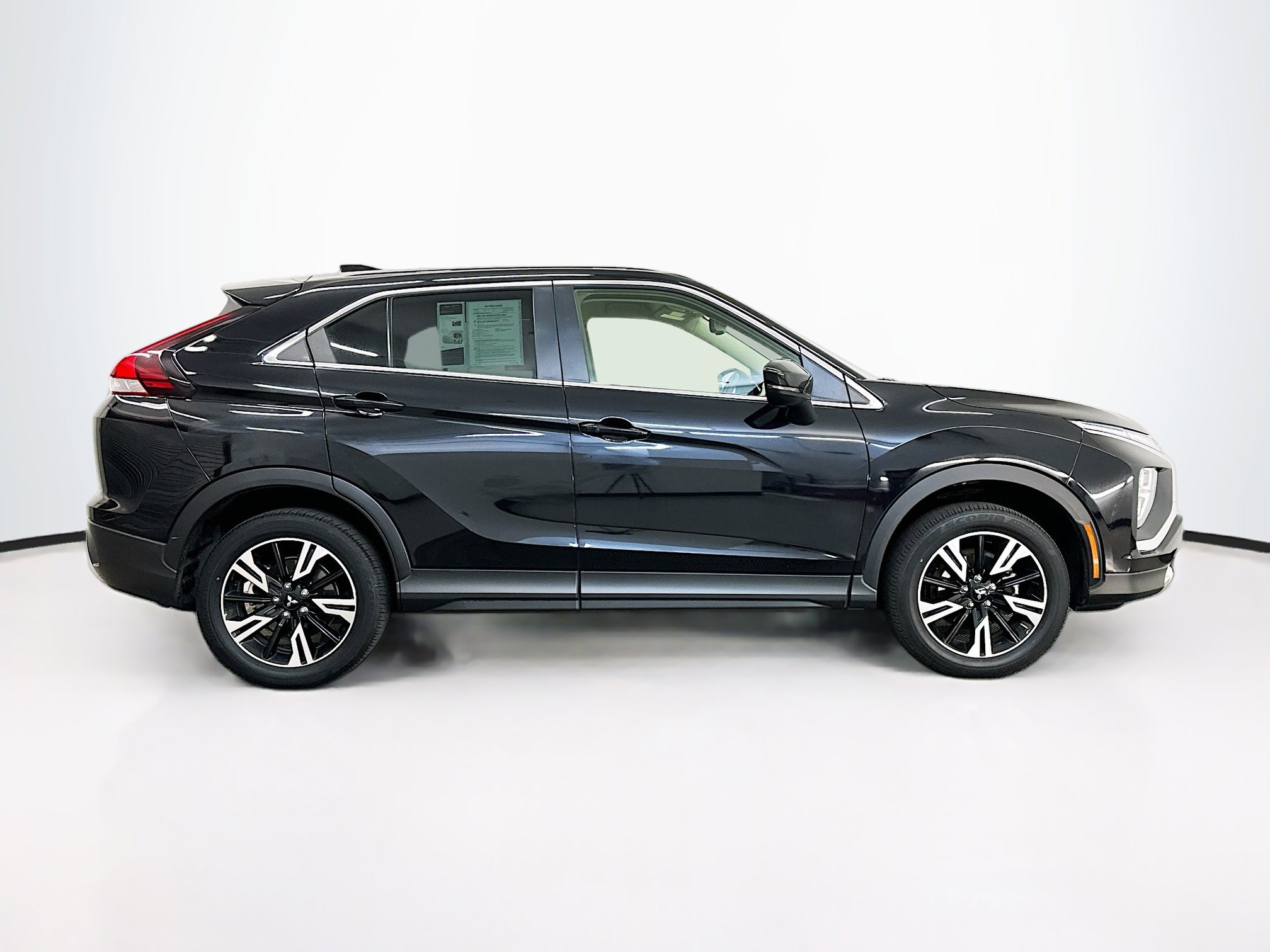 Used 2024 Mitsubishi Eclipse Cross SE image 10