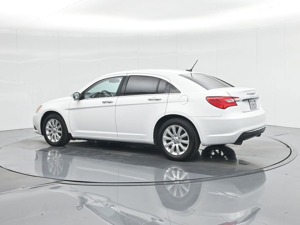 Used 2014 Chrysler 200 Limited image 6
