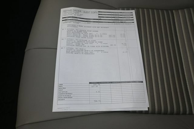 Used 2024 Toyota Camry SE w/ Convenience Package FWD image 5