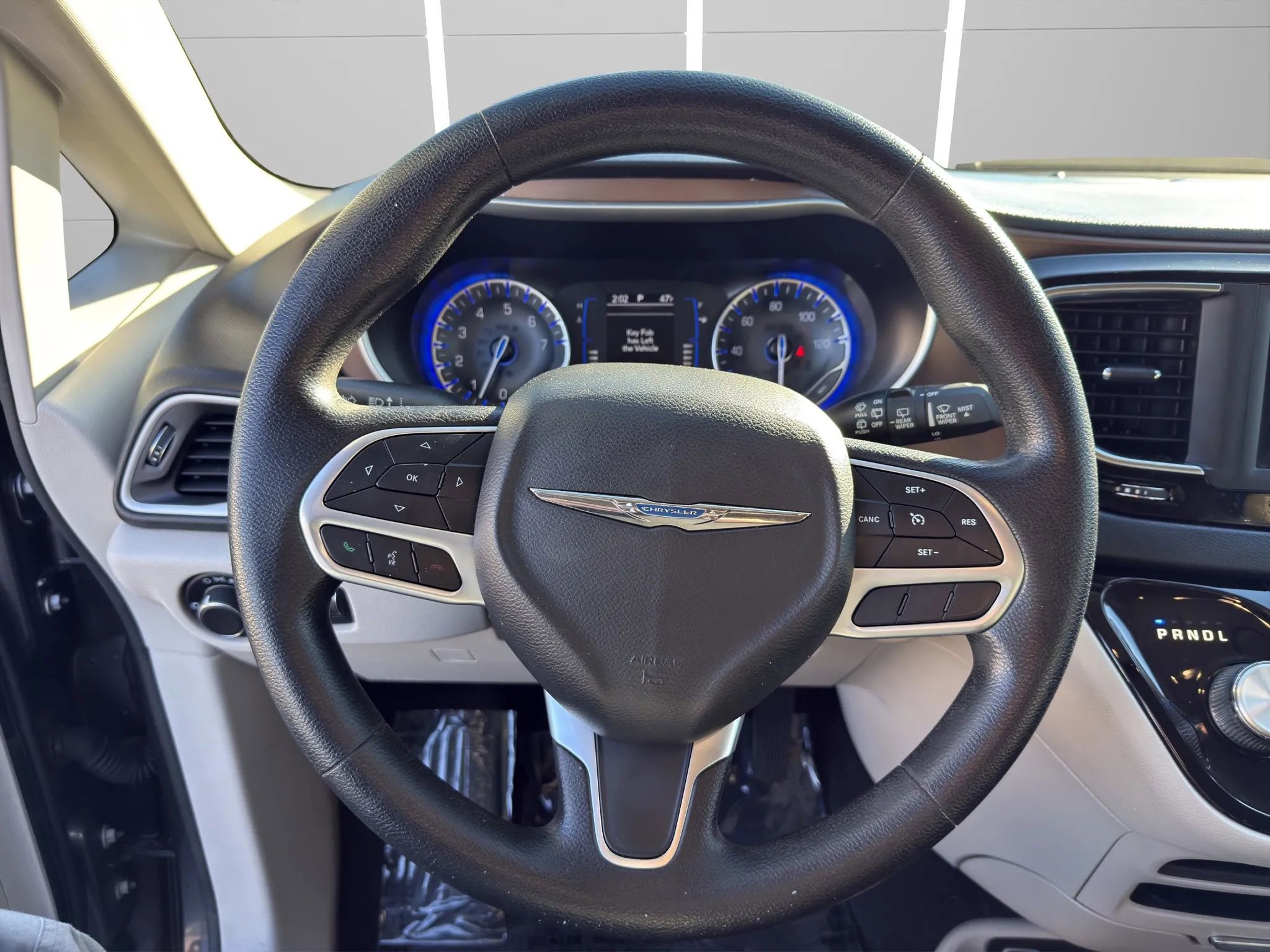 Used 2020 Chrysler Voyager Lxi image 18