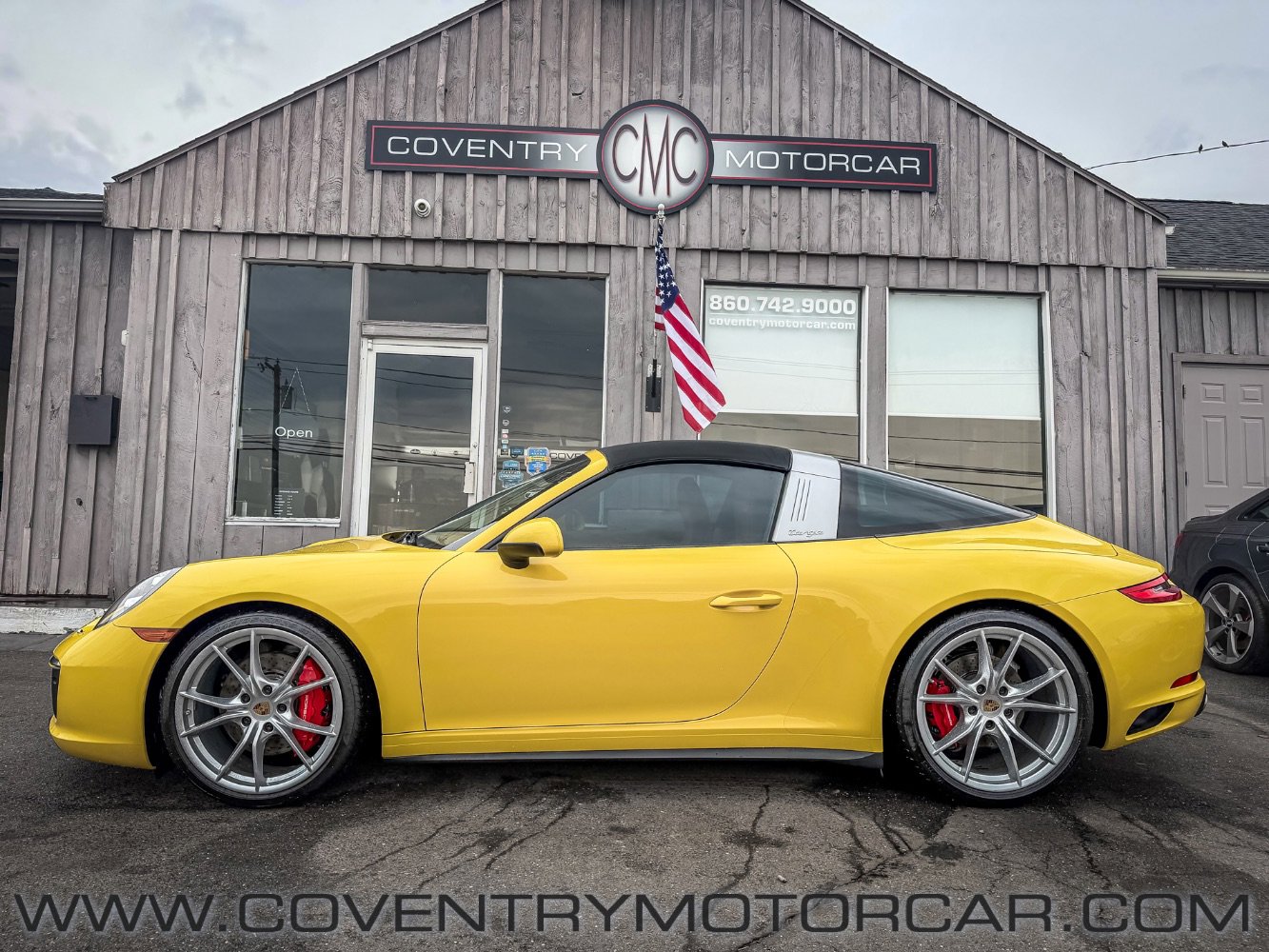 Used 2017 Porsche 911 Targa 4S image 2