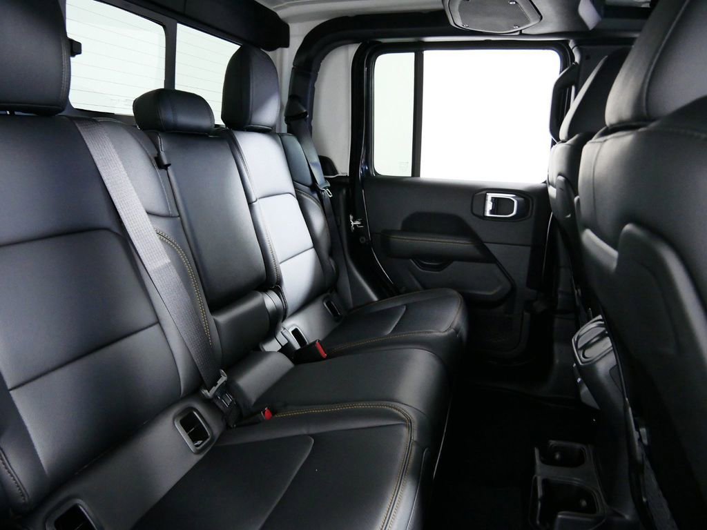Certified 2024 Jeep Gladiator Sport w/ Premium Package image 27