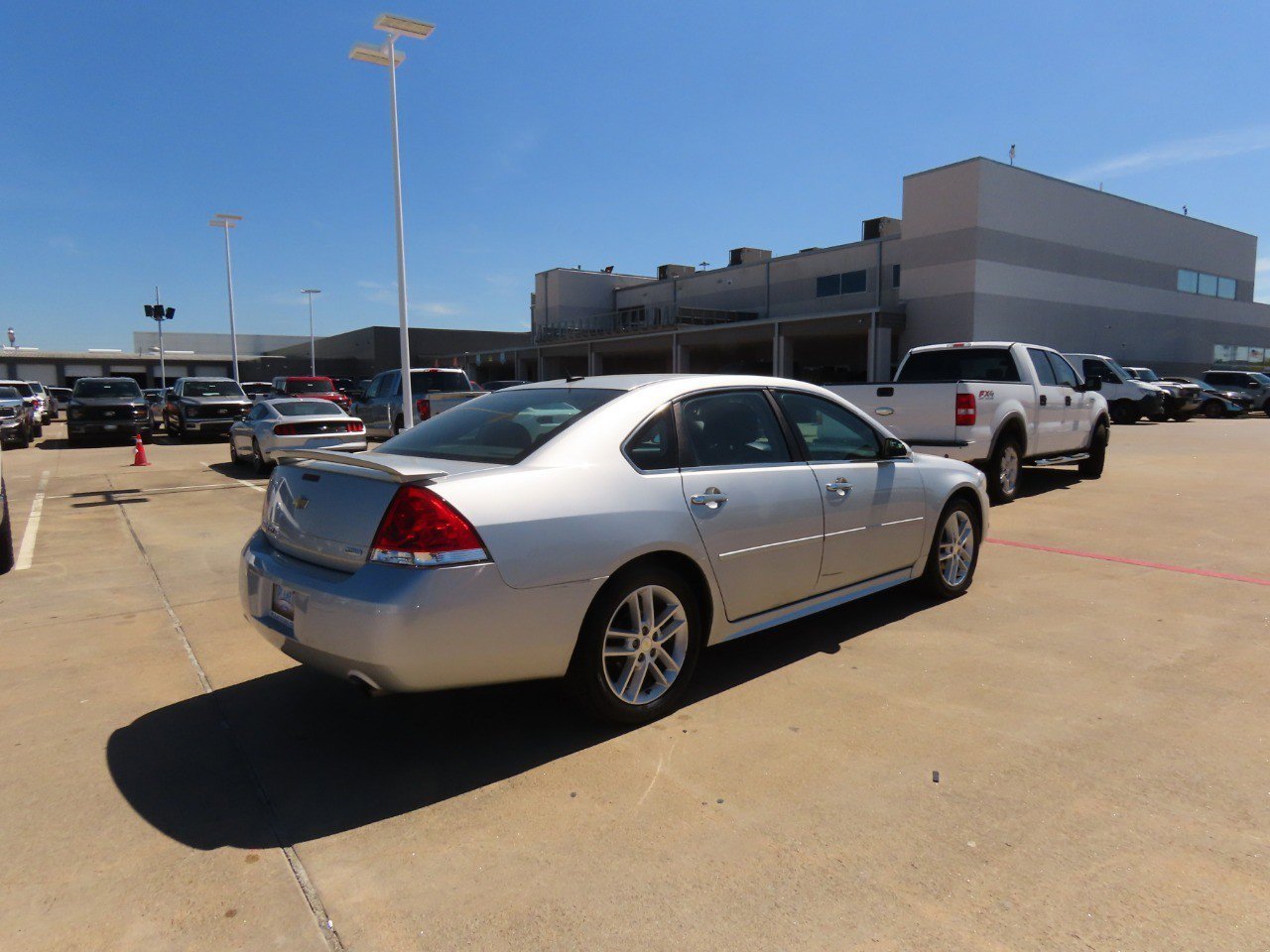 Used 2016 Chevrolet Impala LTZ image 11
