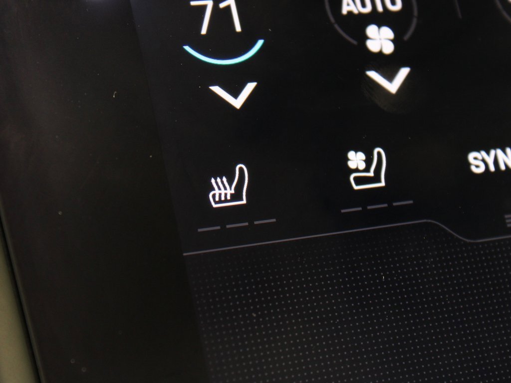 Used 2020 Porsche Taycan Turbo image 34