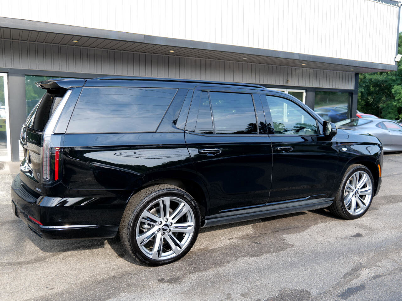 Used 2025 Cadillac Escalade Sport w/ Touring Package image 4