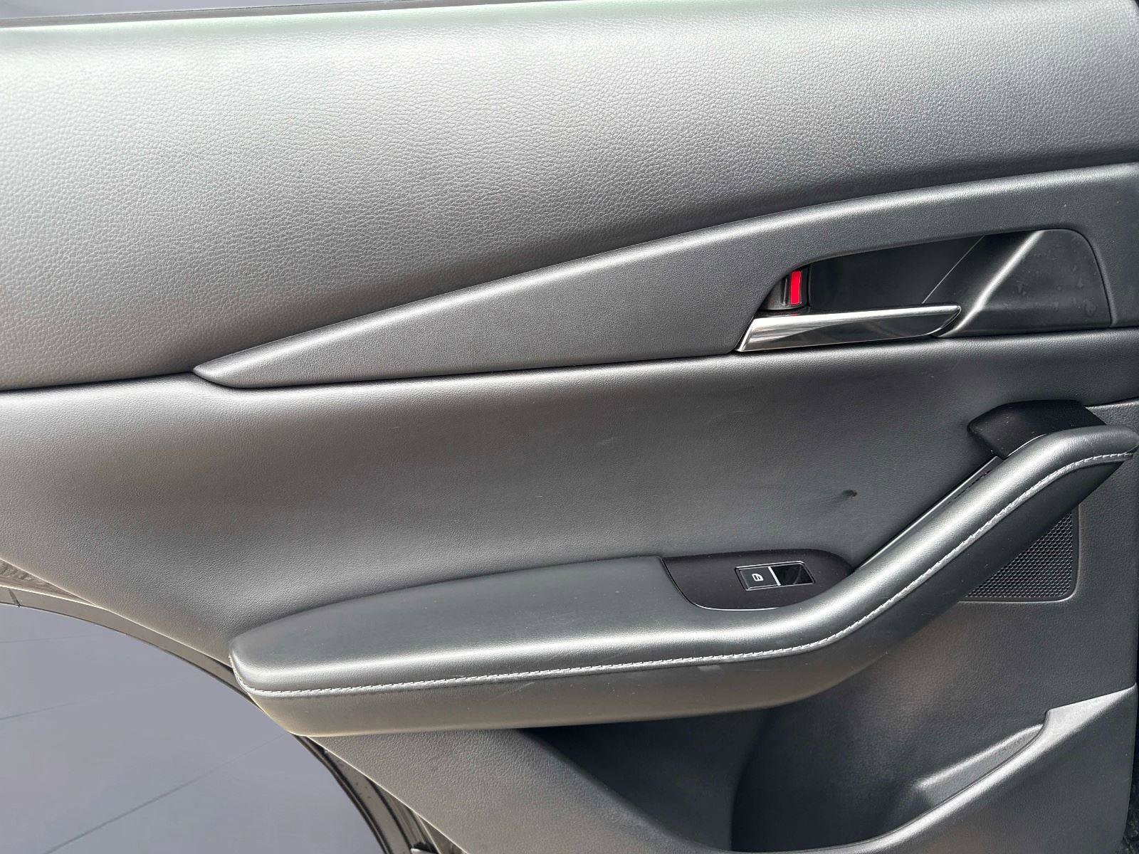 Certified 2025 MAZDA CX-30 AWD 2.5 S w/ Preferred Package image 11