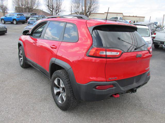 Used 2017 Jeep Cherokee Trailhawk w/ Cold Weather Group image 5
