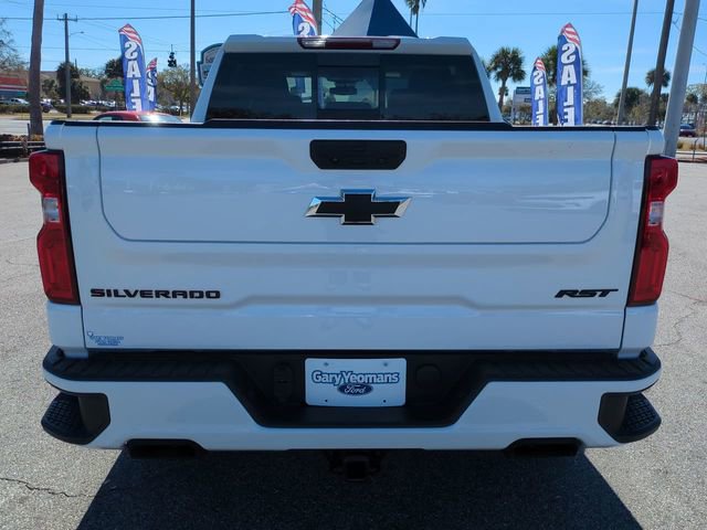 Used 2024 Chevrolet Silverado 1500 RST w/ Redline Edition AWD/4WD image 5