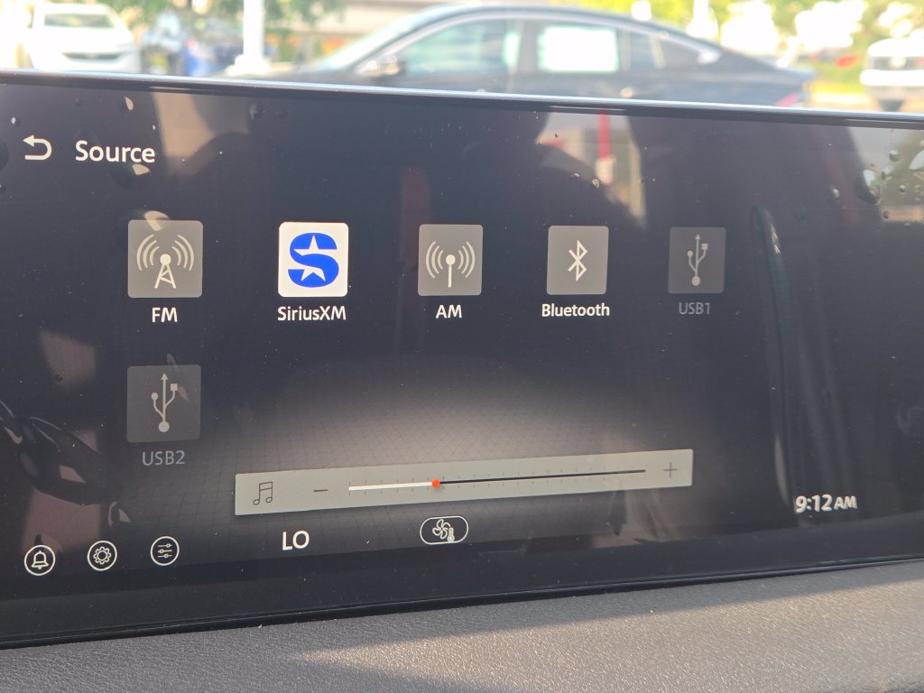New 2027 Nissan Sentra SR w/ Floor Mat Package FWD image 4