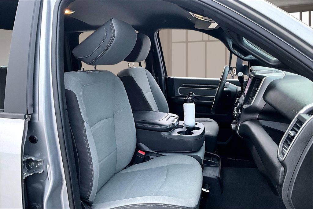 Used 2022 RAM 3500 Big Horn image 29