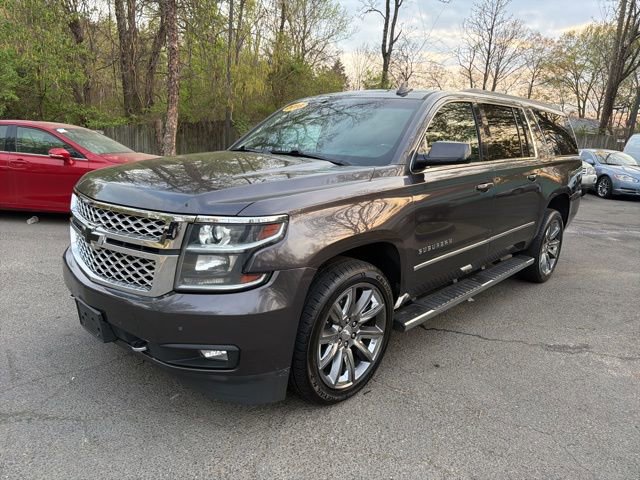 Used 2018 Chevrolet Suburban LT w/ LT Signature Package AWD/4WD image 3