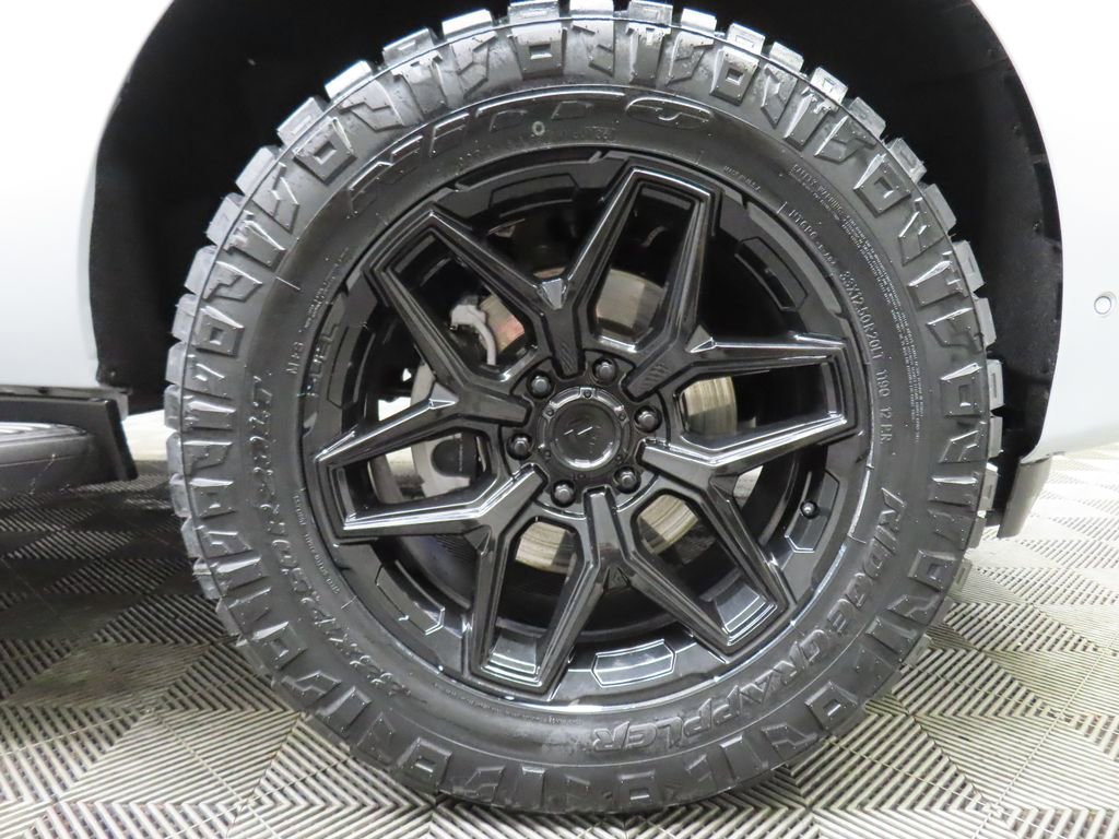 Used 2025 Ford Expedition Max Active image 9