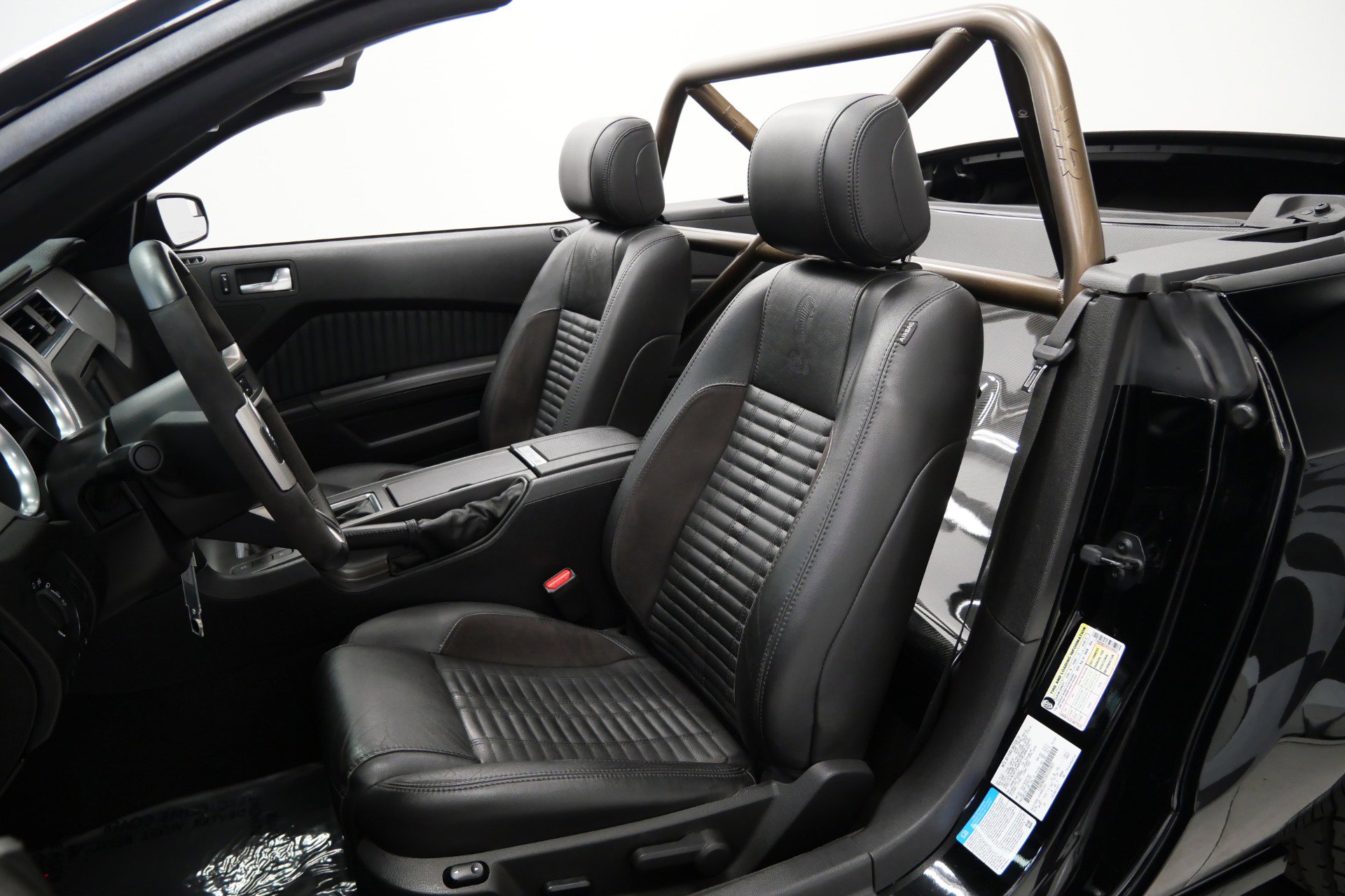 Used 2013 Ford Mustang Shelby GT500 RWD image 22