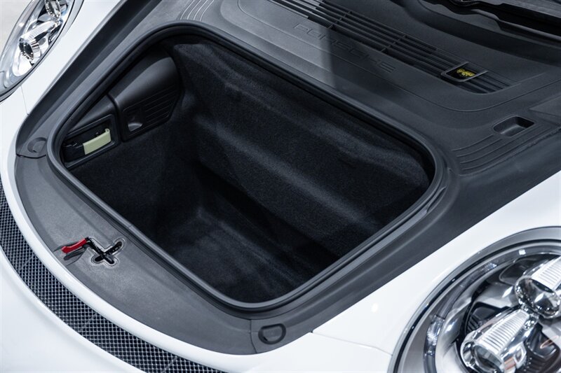 Used 2018 Porsche 911 GT3 RWD image 39