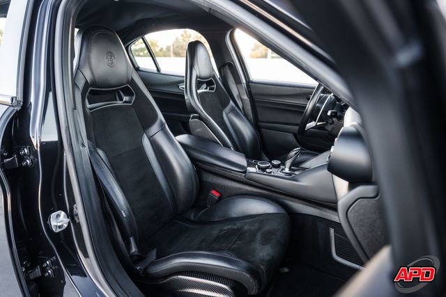 Used 2019 Alfa Romeo Giulia Quadrifoglio w/ Driver Assist Dynamic Package image 4