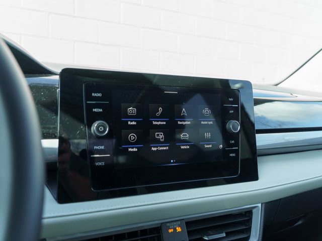 Used 2025 Volkswagen Taos SEL w/ Black Wheel Plus Package image 25