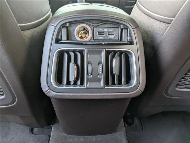 Used 2022 Maserati Levante Modena AWD/4WD image 18