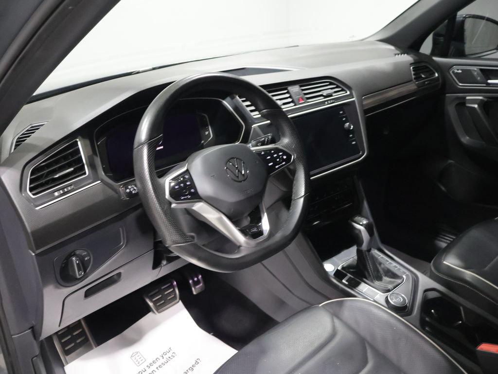 Used 2024 Volkswagen Tiguan SEL R-Line AWD/4WD image 14